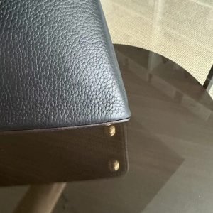Louis Vuitton Capucines BB - Taurillon Grained Calfskin Noir Gold Hardware