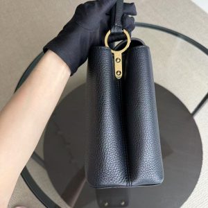 Louis Vuitton Capucines MM - Taurillon Grained Calfskin Black Gold Hardware