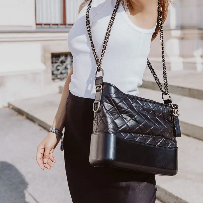Túi xách Chanel sản xuất tại Pháp