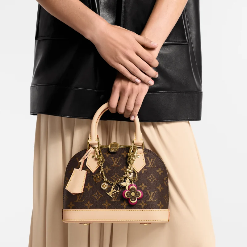 Túi xách của thương hiệu Louis Vuitton
